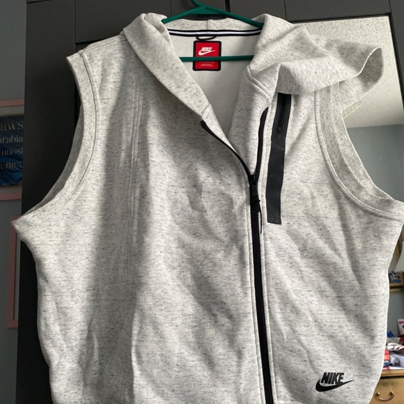 Nike Tech Fleece Vest Women's Hoodie Summit XL - Picture 2 of 4
